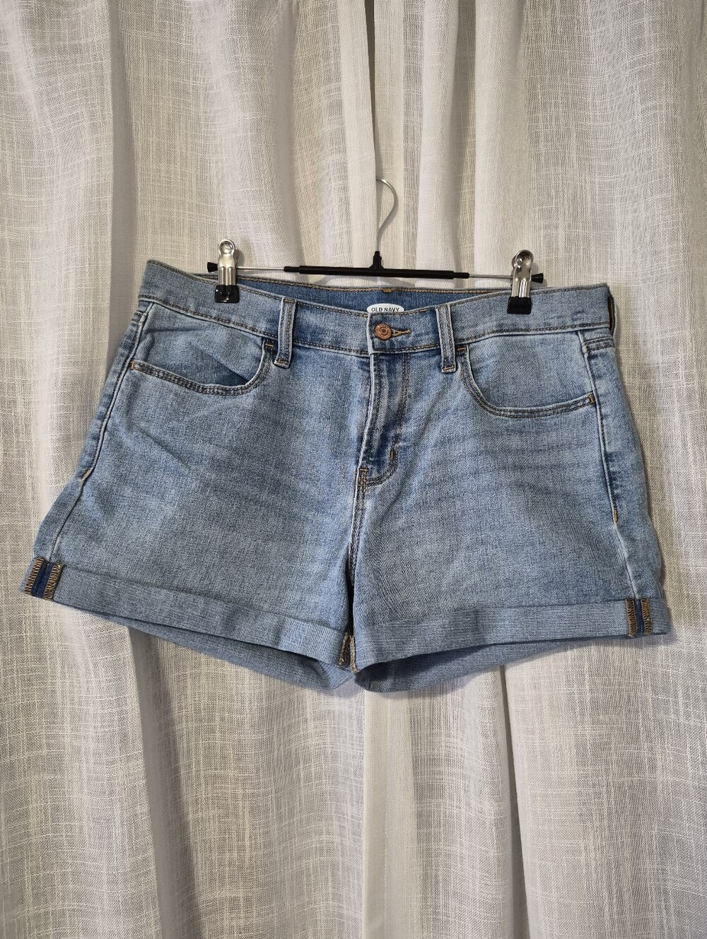 Old Navy Light Wash Denim Cuffed Women's Shorts